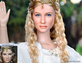 Illustration for article titled Man Repaints Celebrity Dolls for Amazing Accuracy